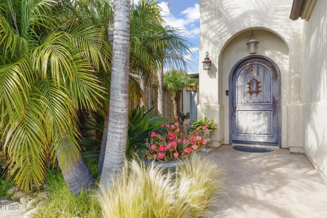2149 Monmouth Drive, Ventura CA: https://media.crmls.org/mediaz/480314d2-7eb2-4908-b6df-c799e56f6cb2.jpg
