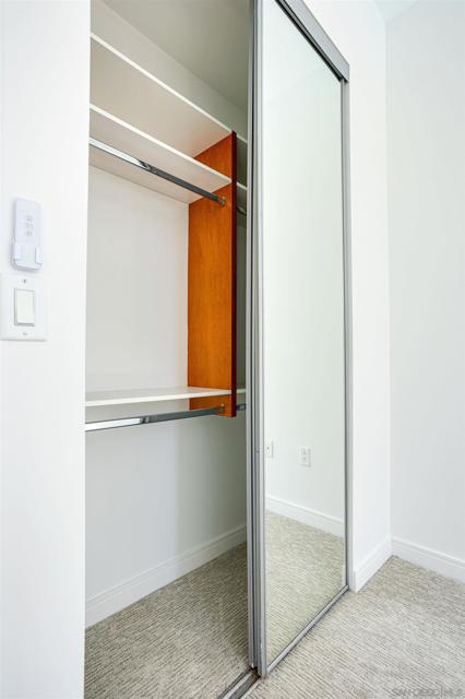 550 Front St, San Diego CA: https://media.crmls.org/mediaz/48035aca-a82e-434d-83e1-a07bf1f24c3c.jpg