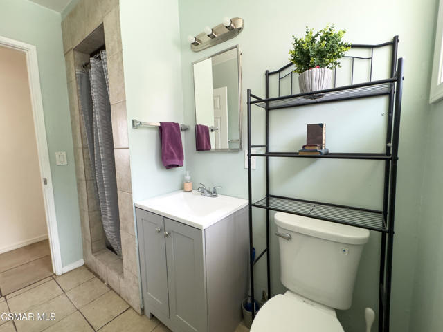 38251 Lisman Avenue, Palmdale CA: https://media.crmls.org/mediaz/4803d48c-26f3-4248-a2ed-49f04242080f.jpg