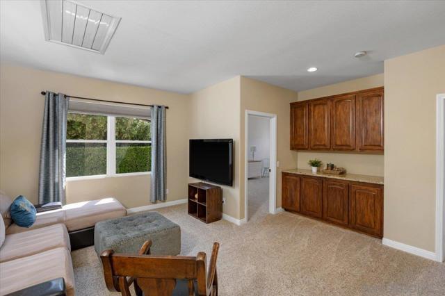 2520 Filmott, Escondido CA: https://media.crmls.org/mediaz/4808ce82-9788-44a2-b915-4a0d5208845e.jpg