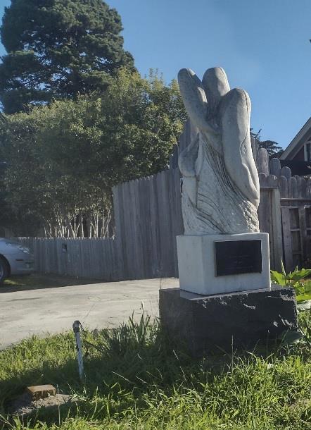 5520 S Highway 1,  CA: https://media.crmls.org/mediaz/4809638f-e893-485e-8903-96c690008028.jpg