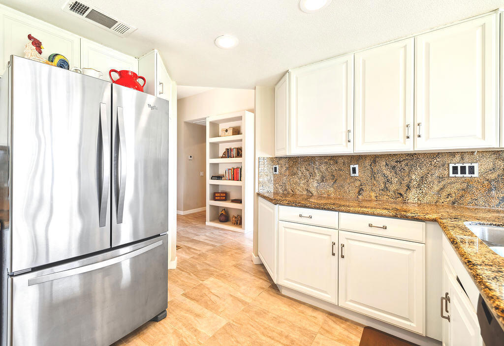 MLS #219137944DA image #12