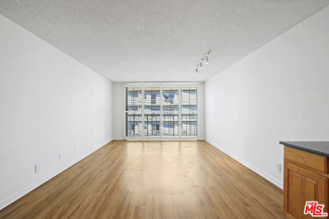 10751 Wilshire Boulevard, Los Angeles CA: https://media.crmls.org/mediaz/480a16c6-6440-46b4-a5ca-2b3d78719db7.jpg