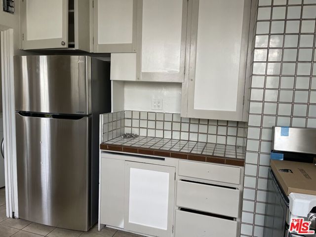6370 W 6th Street, Los Angeles CA: https://media.crmls.org/mediaz/480a1910-3cc6-4f10-9b8a-642eb55a3a81.jpg