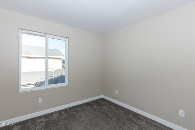 751 Paseo Nogales, Oxnard CA: https://media.crmls.org/mediaz/480aca74-70b2-49a5-8178-2f01d05845ba.jpg