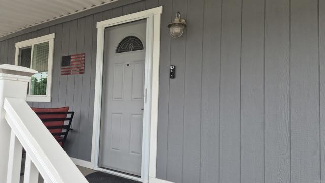 21434 Tumbleweed Way, Saugus CA: https://media.crmls.org/mediaz/480b7d61-7dbd-4a19-afc9-8100b3bc746a.jpg