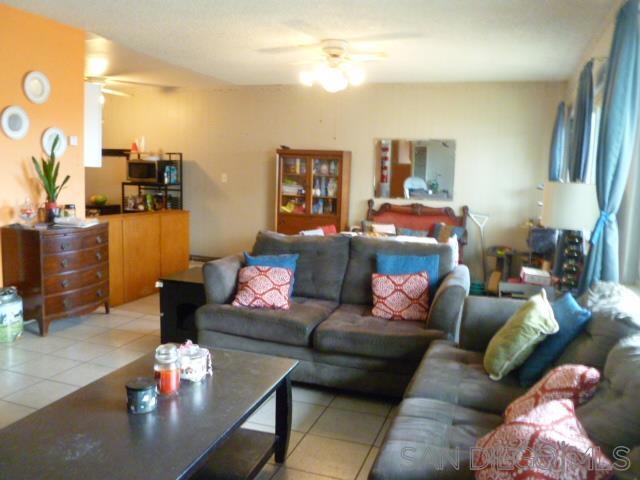 553 Sears Ave, San Diego CA: https://media.crmls.org/mediaz/480b9510-87d3-4d44-9ab4-8572117b3dbb.jpg