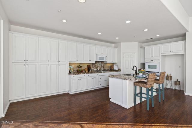 Detail Gallery Image 17 of 55 For 2914 Naples Dr, Oxnard,  CA 93035 - 3 Beds | 2 Baths