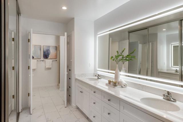 2435 Sharon Oaks Drive, Menlo Park CA: https://media.crmls.org/mediaz/480bd230-a101-425d-9833-3e50bb7d8eb5.jpg