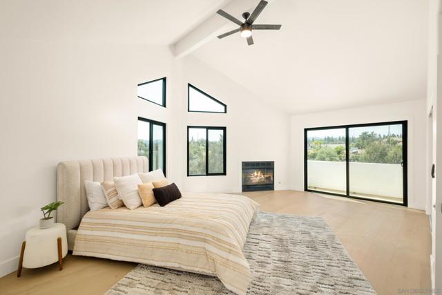 15032 Heath Dr, Poway CA: https://media.crmls.org/mediaz/480bf136-e233-4437-a2c8-5fd093054518.jpg