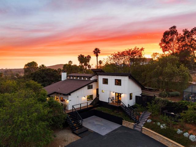 20790 Fortuna Del Norte, Escondido CA: https://media.crmls.org/mediaz/480c13ec-0a00-4d97-bdfc-02c81a1f00c6.jpg