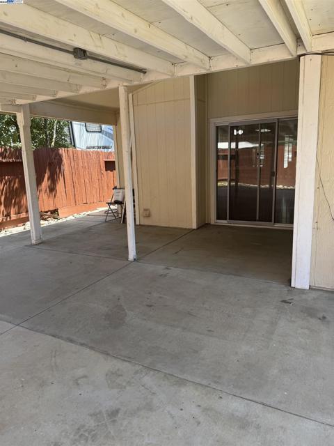 5325 Avante Lane, Salida CA: https://media.crmls.org/mediaz/480cf232-eabf-49eb-be44-ecdbdaa79f2c.jpg
