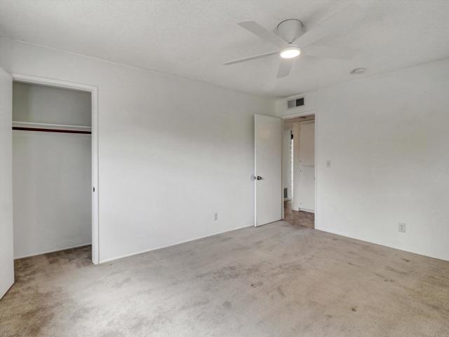 9980 Hoylake Road, Desert Hot Springs CA: https://media.crmls.org/mediaz/480d3d97-0ca4-4a42-baae-32cd1fecfc69.jpg