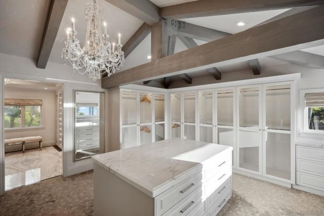 4540 Los Pinos, Rancho Santa Fe CA: https://media.crmls.org/mediaz/480da4b9-48df-47de-8ee0-20179b28b8f8.jpg
