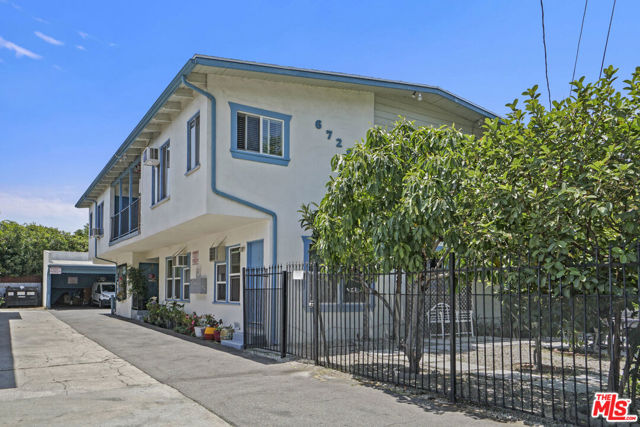 6729 Fulton Avenue photo 1