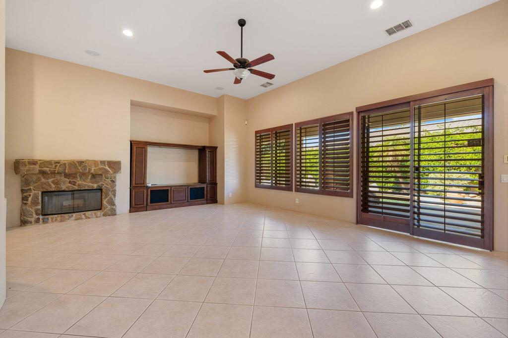 MLS #219133875DA image #16