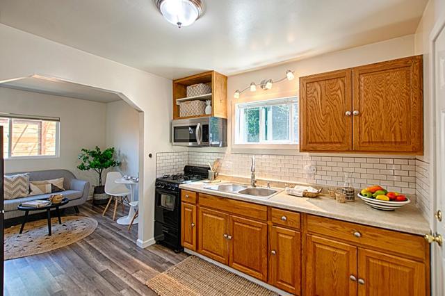 311 Mar Vista Avenue, Aptos CA: https://media.crmls.org/mediaz/480e522c-525e-4583-9d65-98a7157a77ea.jpg