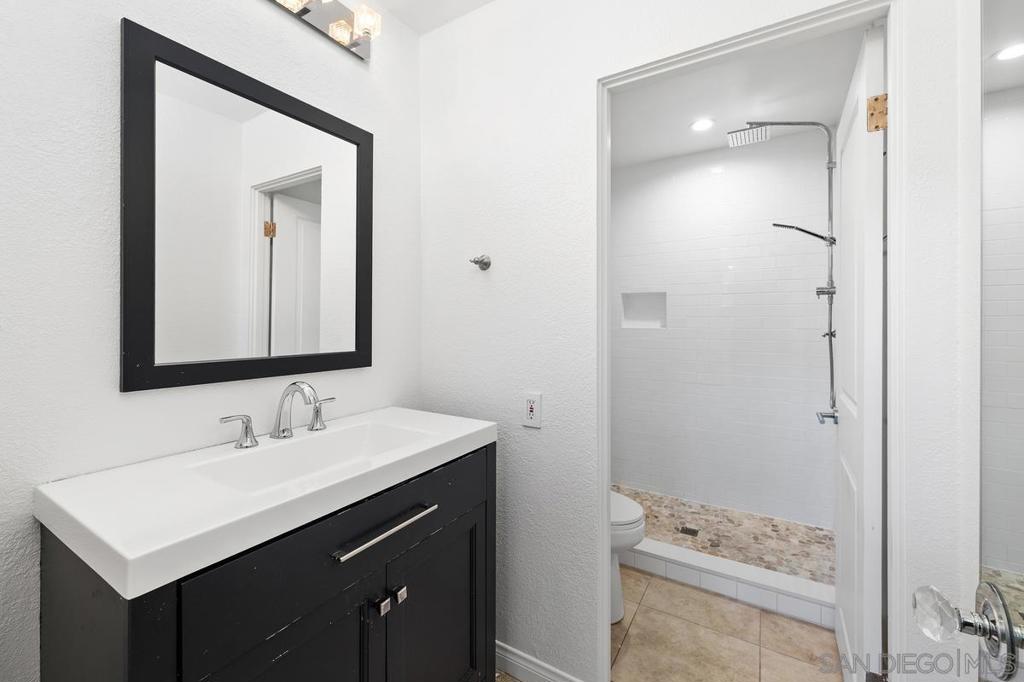 MLS #250044131SD image #22