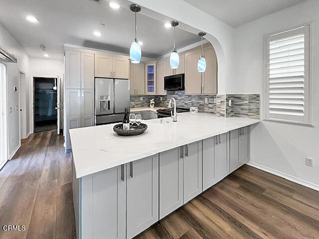 Detail Gallery Image 4 of 54 For 714 Nile River Dr, Oxnard,  CA 93036 - 3 Beds | 2/1 Baths