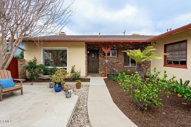 Detail Gallery Image 5 of 40 For 4725 Loma Vista Rd, Ventura,  CA 93003 - 3 Beds | 2 Baths