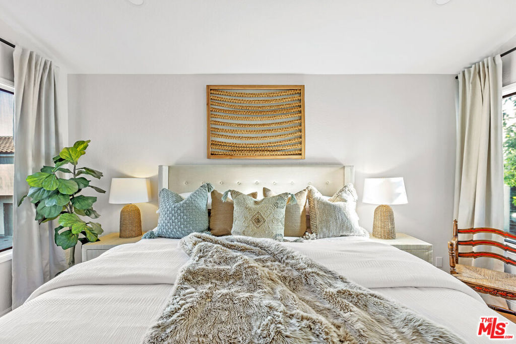 48111654 F6c5 4c89 96f2 F249c37828d1