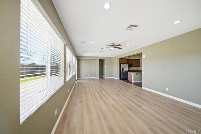 Detail Gallery Image 14 of 44 For 31855 Mccartney Dr, Winchester,  CA 92596 - 3 Beds | 2/1 Baths