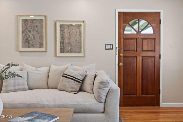 3167 Armada Drive, Ventura CA: https://media.crmls.org/mediaz/48123f96-a490-4ce2-8503-d8355d6a4665.jpg