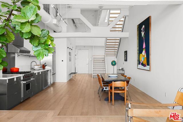1850 Industrial Street, Los Angeles CA: https://media.crmls.org/mediaz/481244e3-a93c-415b-bc2f-ff1a0a658964.jpg