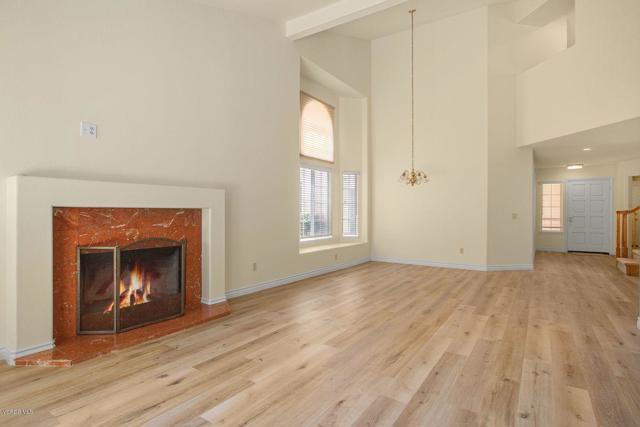 2188 Eastridge Loop, Oxnard CA: https://media.crmls.org/mediaz/481369df-f108-4245-bcf4-d20a88b6dd60.jpg