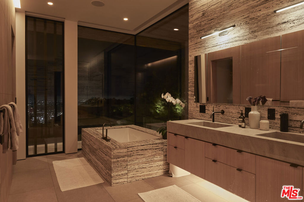 MLS #26657187 image #27