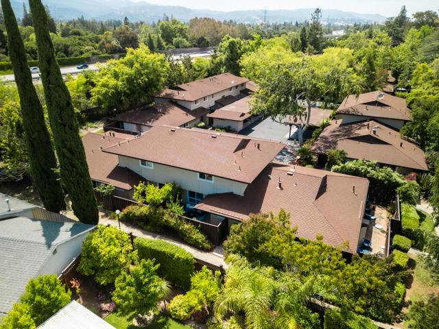 4926 Poplar Terrace, Campbell CA: https://media.crmls.org/mediaz/481513b9-273d-42c8-b98a-999a1f7dee3d.jpg