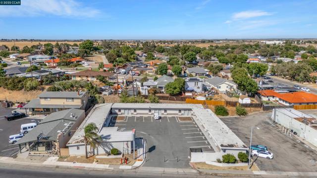 640 State Highway 12, Rio Vista CA: https://media.crmls.org/mediaz/48151967-5cd7-449c-8230-2b20f7ce39ff.jpg