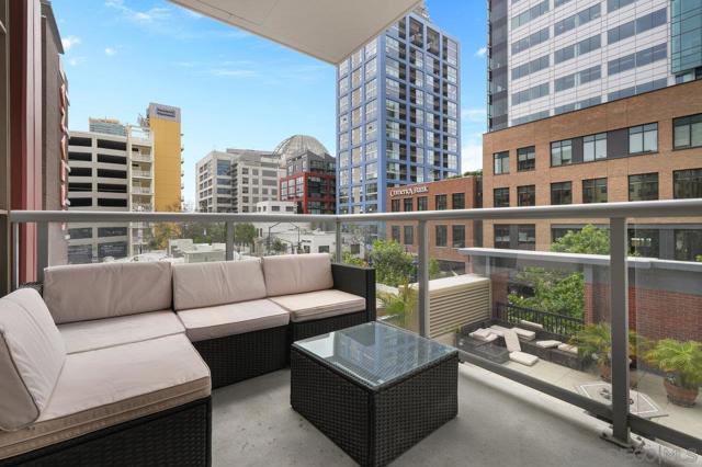427 9th Ave., San Diego CA: https://media.crmls.org/mediaz/48152eab-3ff5-4188-a454-1c93fc0fa58e.jpg