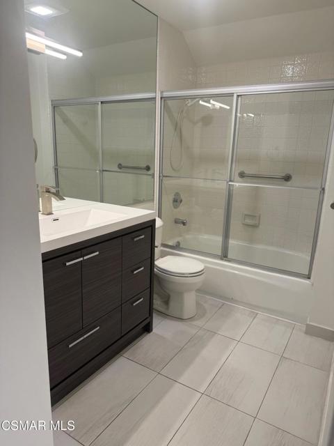 29105 Thousand Oaks Boulevard, Agoura Hills CA: https://media.crmls.org/mediaz/4815ccc7-8d4e-4fb3-bcc0-7cf43c8b4f4a.jpg