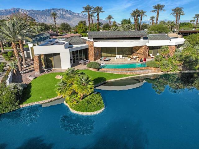 102 Waterford Circle, Rancho Mirage CA: https://media.crmls.org/mediaz/481603cd-3a47-4776-8341-265014b98379.jpg