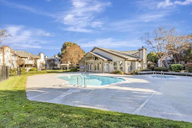 482 Coyote Creek Circle, San Jose CA: https://media.crmls.org/mediaz/48173b36-e395-4558-9c9c-7ba3eec97f6f.jpg