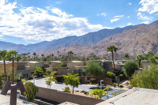 1111 E Palm Canyon Drive, Palm Springs CA: https://media.crmls.org/mediaz/481787b4-3063-474b-9926-8088a8f16654.jpg