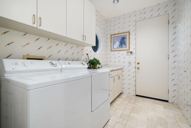 75315 Saint Andrews Court, Indian Wells CA: https://media.crmls.org/mediaz/4817a40a-0522-414b-b5e0-2083a9bcdd5e.jpg