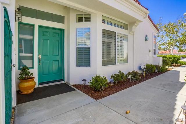 3367 Malta Way, Oceanside CA: https://media.crmls.org/mediaz/4817a82b-7503-4eef-9f71-77a5cefe4fa6.jpg