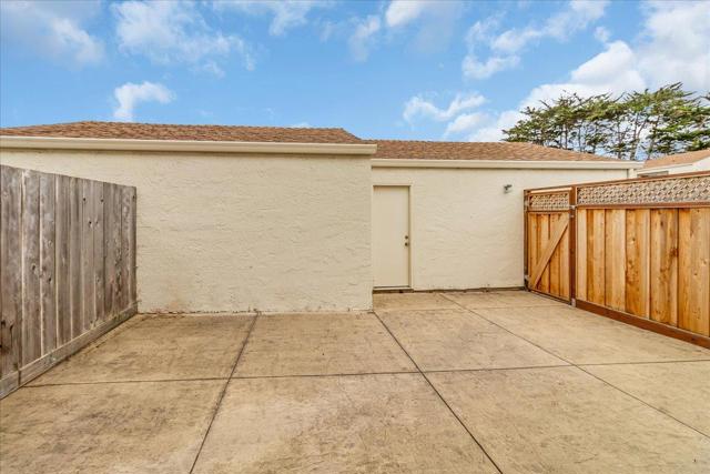 3137 Seacrest Avenue, Marina CA: https://media.crmls.org/mediaz/4818151e-5b9e-467b-b8af-d4228280883b.jpg