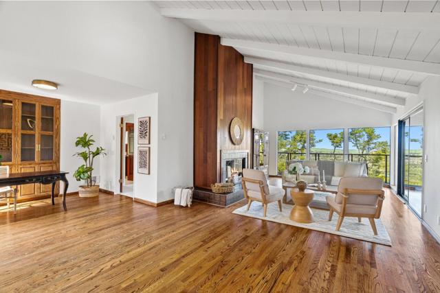 17 Calera Canyon Road,  CA: https://media.crmls.org/mediaz/48182d0e-ef50-4ff5-a6d4-14faf43e6e82.jpg