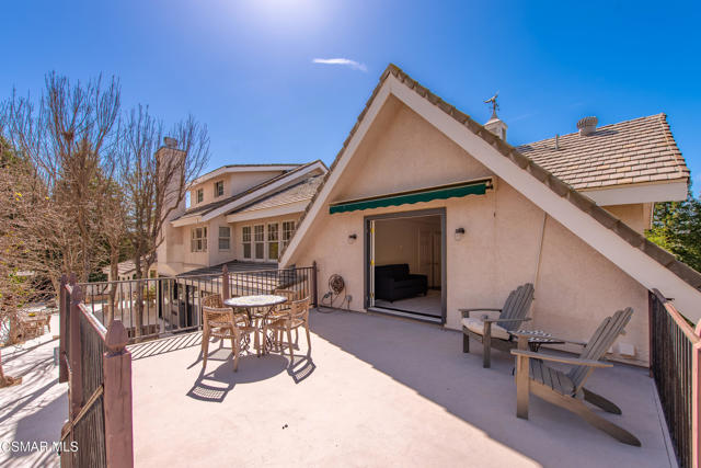 6144 1/4 Chesebro Road, Agoura Hills CA: https://media.crmls.org/mediaz/48186625-f06e-4435-9ea4-cc0e2286a971.jpg