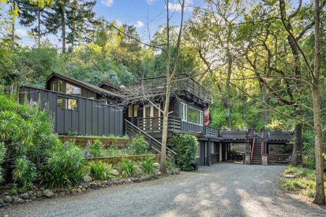 176 Los Trancos Circle, Portola Valley CA: https://media.crmls.org/mediaz/48190e5e-0a85-4be6-a21b-8fb88ccdf061.jpg
