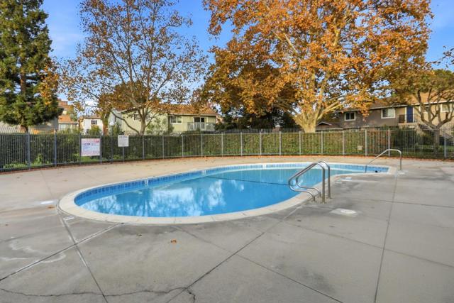1107 Reed Avenue, Sunnyvale CA: https://media.crmls.org/mediaz/48191989-8bf8-427e-bbf2-3af873f0ed60.jpg