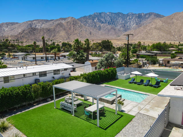 835 Rosa Parks Road, Palm Springs CA: https://media.crmls.org/mediaz/481c0b80-d51a-4dbb-a3f9-0c7b11c33a26.jpg