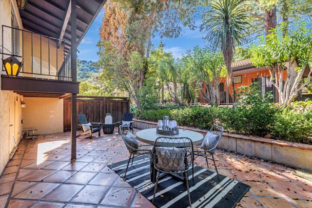 18400 Overlook Road, Los Gatos CA: https://media.crmls.org/mediaz/481cc674-ac3b-4a6c-a32c-90c0ab53dcd3.jpg