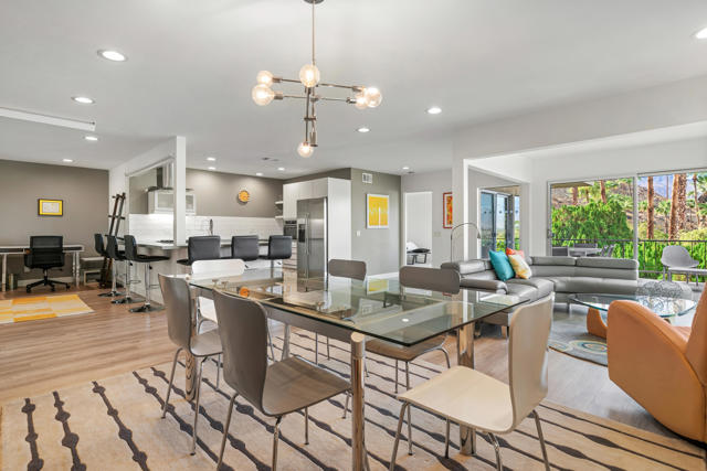 2002 Southridge Drive, Palm Springs, CA 92264