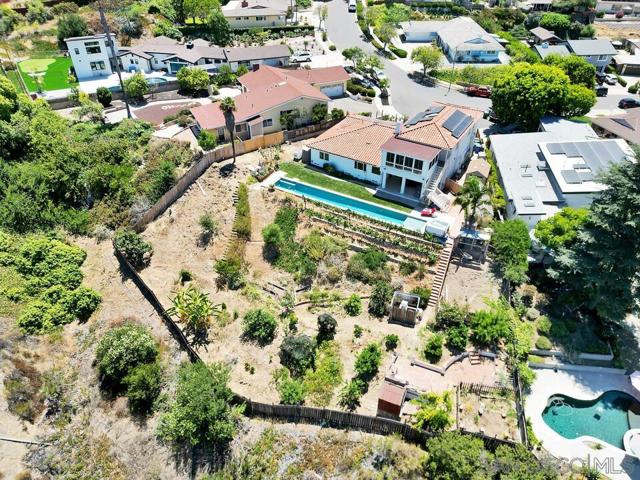 5141 Dorman Dr, San Diego CA: https://media.crmls.org/mediaz/481d21c2-e017-4e3b-831e-3caf72c65e7a.jpg