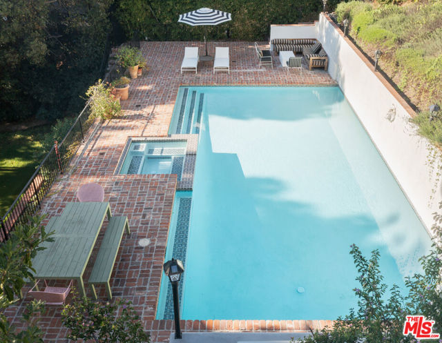 Drew Fenton | 391 N Saltair Avenue Los Angeles CA | MLS: 7435823