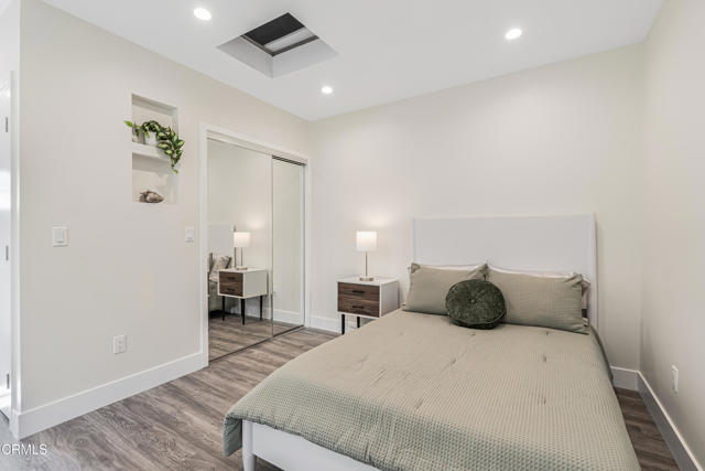 Detail Gallery Image 34 of 37 For 15233 Camarillo St, Sherman Oaks,  CA 91403 - 5 Beds | 4 Baths